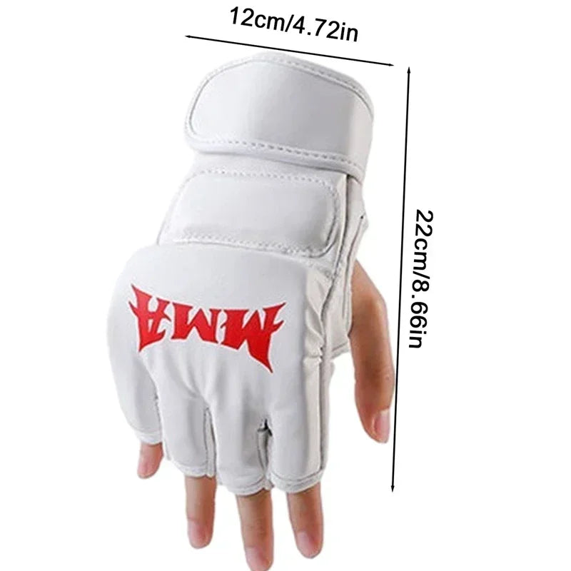 Halbfinger-Boxhandschuhe für MMA und Boxtraining.